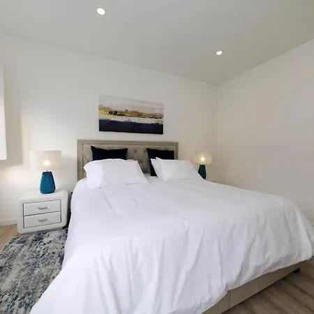 Silver Coast Retreat *